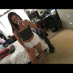 Meet your Posher, Tehani